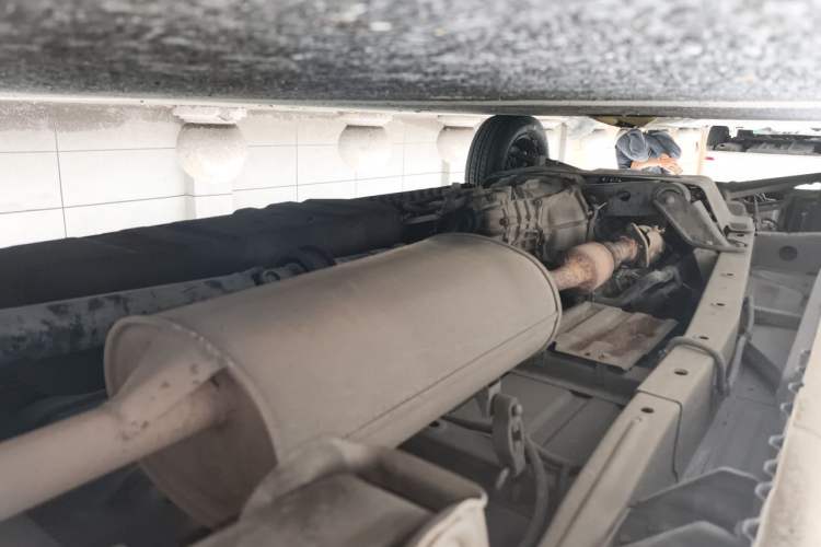 Used Wuling Rongguang 2017 1.5L Extended Basic Version Chassis Rear Left