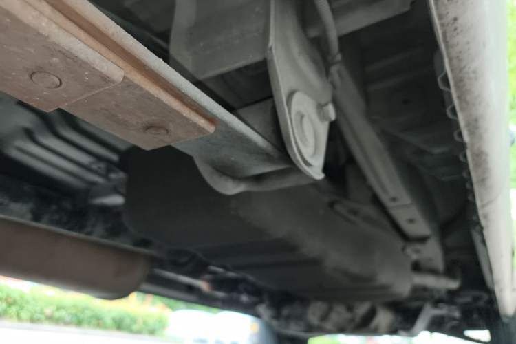 Used Wuling Rongguang 2017 1.5L Extended Basic Version Chassis Rear Right