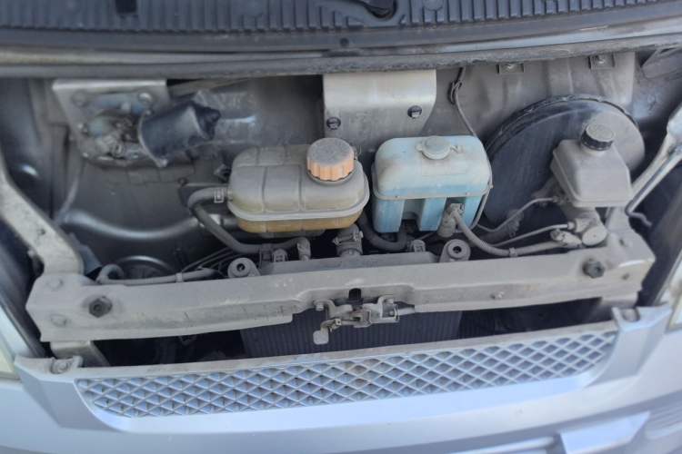 Used Wuling Rongguang  Engine Bay