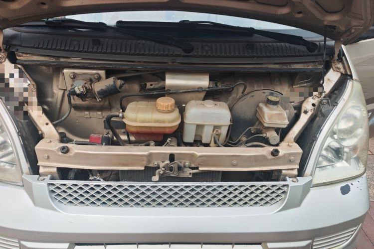 Used Wuling Rongguang 2017 1.5L Extended Basic Version Engine Bay