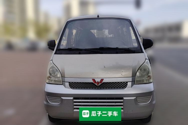 Used Wuling Rongguang 2017 1.5L Extended Basic Version Exterior 1
