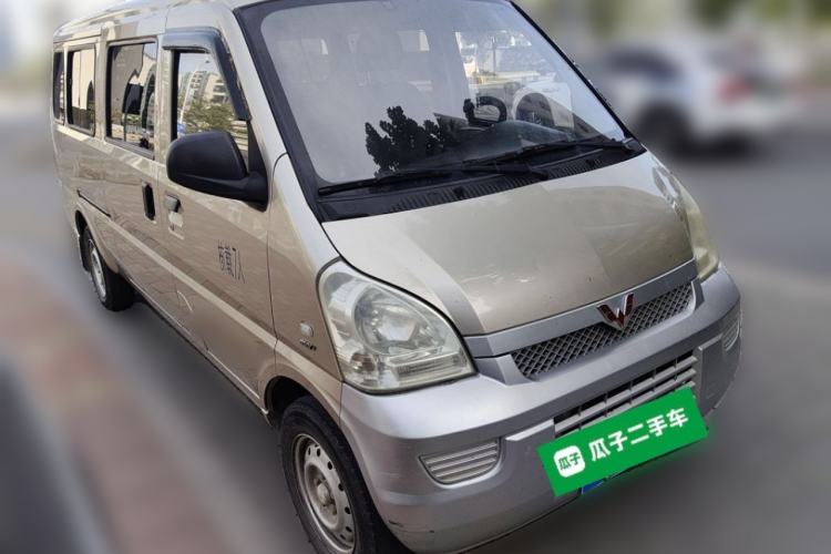Used Wuling Rongguang 2017 1.5L Extended Basic Version Exterior 2