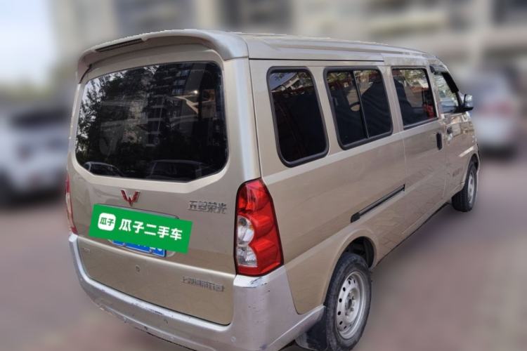 Used Wuling Rongguang 2017 1.5L Extended Basic Version Exterior 5