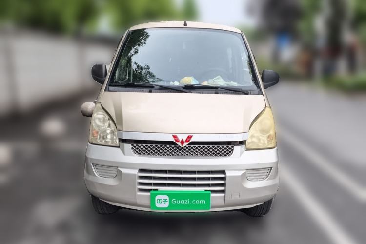 Used Wuling Rongguang 2017 1.5L Extended Basic Version Front