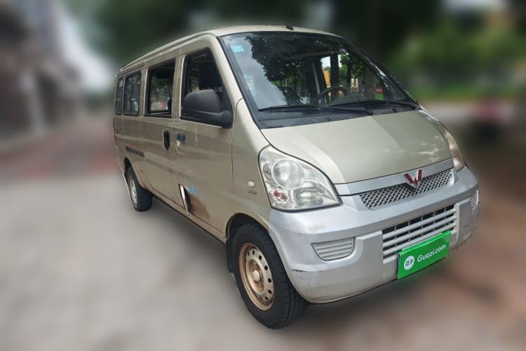 Used Wuling Rongguang 2017 1.5L Extended Basic Version Front Right 45 Deg