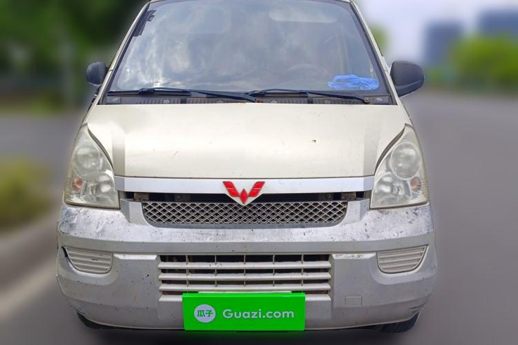Used Wuling Rongguang 2017 1.5L Extended Basic Version Front