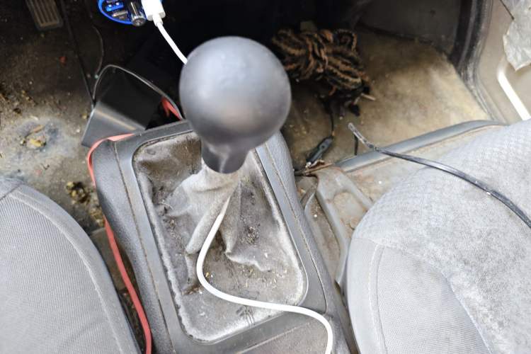 Used Wuling Rongguang 2017 1.5L Extended Basic Version Gear Lever