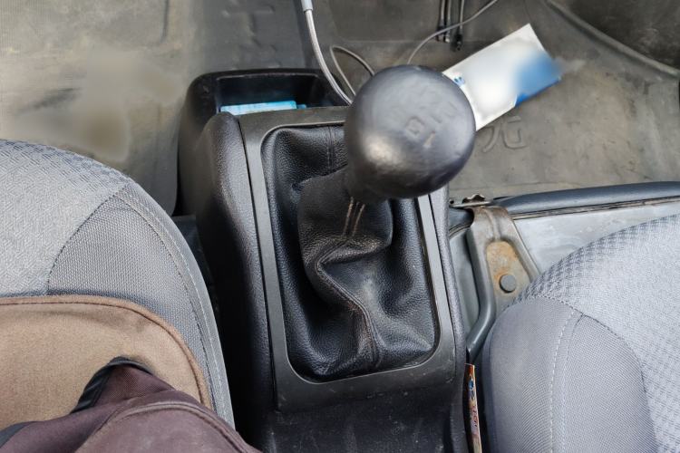 Used Wuling Rongguang 2017 1.5L Extended Basic Version Gear Lever