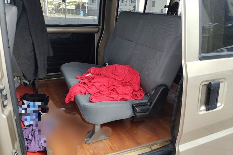 Used Wuling Rongguang 2017 1.5L Extended Basic Version Interior 4