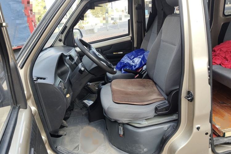 Used Wuling Rongguang 2017 1.5L Extended Basic Version Left Front Seat