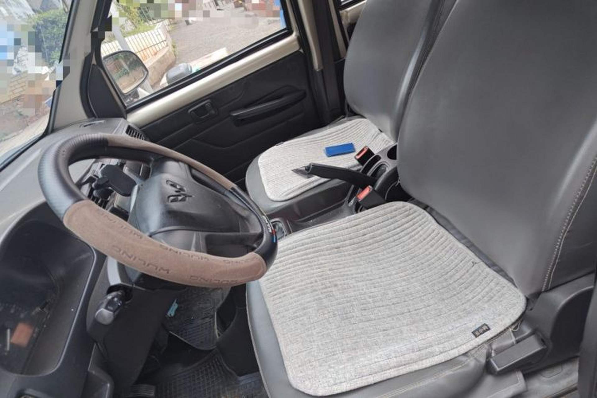 Used Wuling Rongguang 2017 1.5L Extended Basic Version Left Front Seat