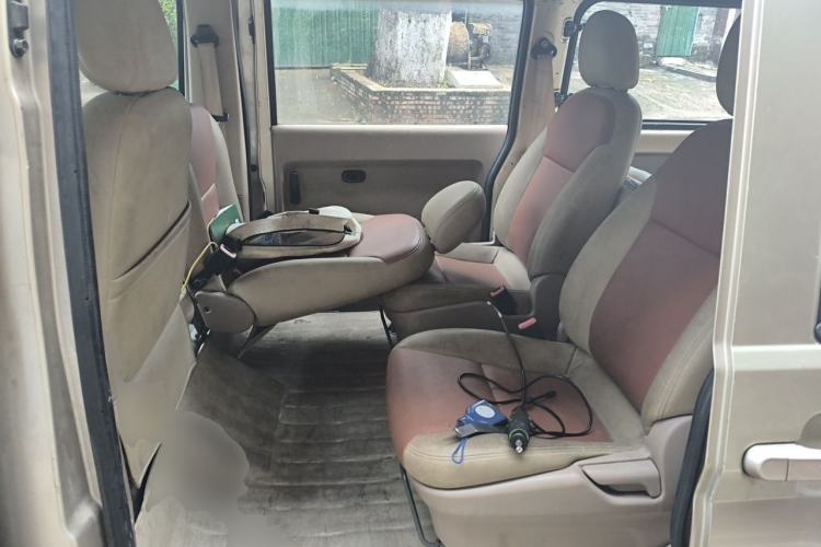 Used Wuling Rongguang 2017 1.5L Extended Basic Version Left Rear Seat