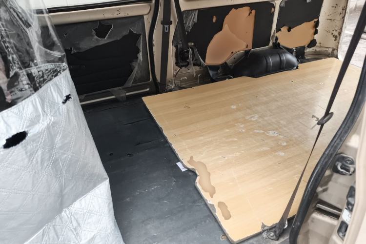 Used Wuling Rongguang 2017 1.5L Extended Basic Version Left Rear Seat