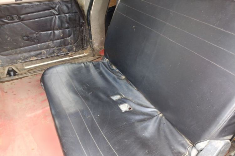 Used Wuling Rongguang 2017 1.5L Extended Basic Version Left Rear Seat