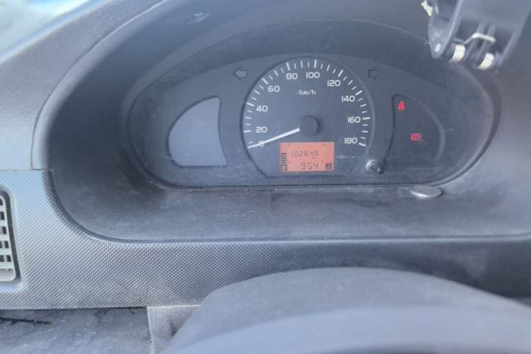 Used Wuling Rongguang  Odometer Close Up
