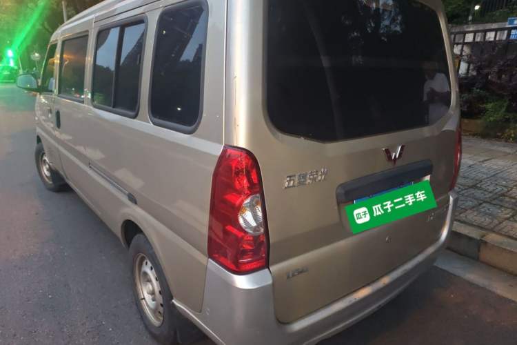 Used Wuling Rongguang 2017 1.5L Extended Basic Version Rear Left 45 Deg