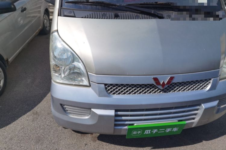 Used Wuling Rongguang 2017 1.5L Extended Basic Version Right Front Headlight