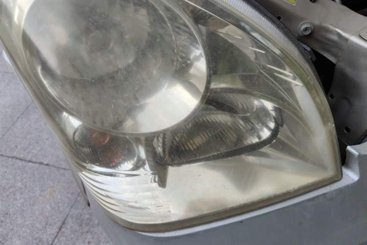 Used Wuling Rongguang 2017 1.5L Extended Basic Version Right Front Headlight