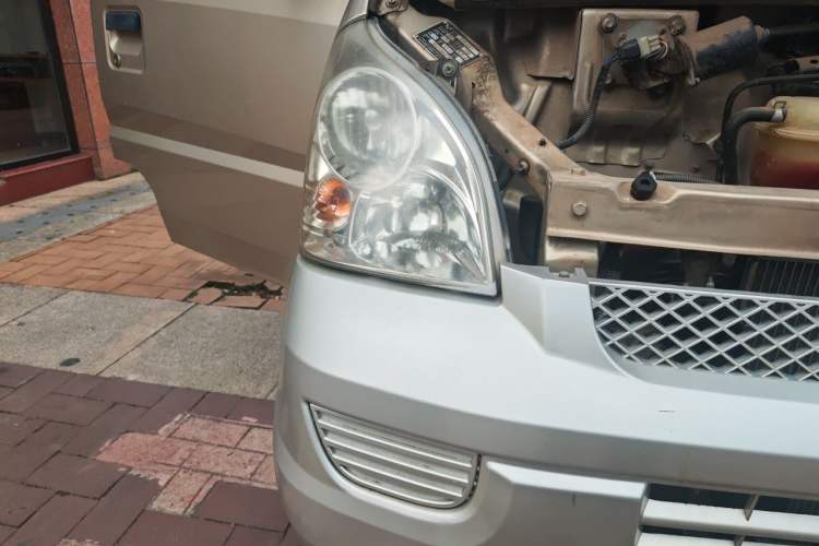 Used Wuling Rongguang 2017 1.5L Extended Basic Version Right Front Headlight