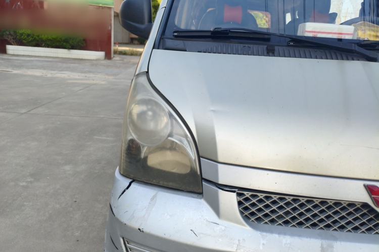Used Wuling Rongguang 2017 1.5L Extended Basic Version Right Front Headlight