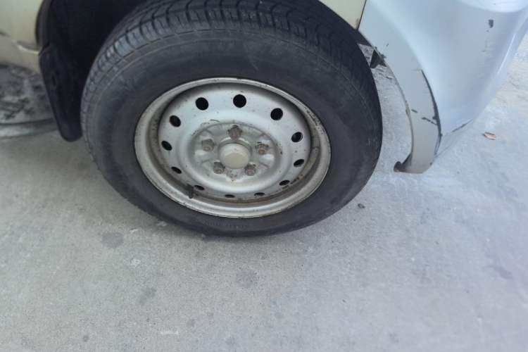 Used Wuling Rongguang  Right Front Wheel Hub