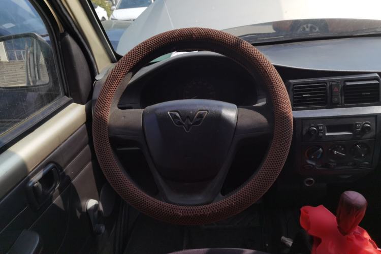 Used Wuling Rongguang 2017 1.5L Extended Basic Version Steering Wheel