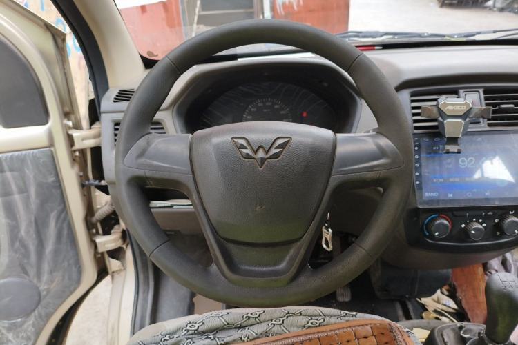 Used Wuling Rongguang 2017 1.5L Extended Basic Version Steering Wheel