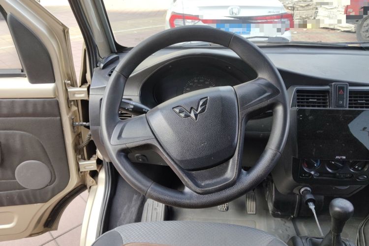Used Wuling Rongguang 2017 1.5L Extended Basic Version Steering Wheel