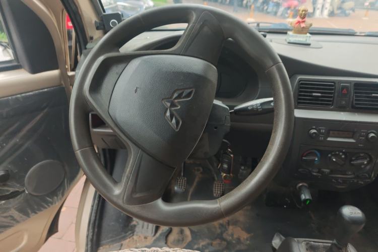 Used Wuling Rongguang 2017 1.5L Extended Basic Version Steering Wheel