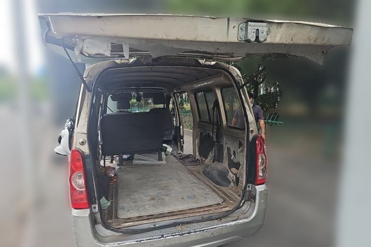 Used Wuling Rongguang 2017 1.5L Extended Basic Version Trunk