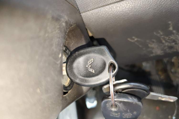 Used Wuling Rongguang 2017 1.5L Extended Basic Version Vehicle Key