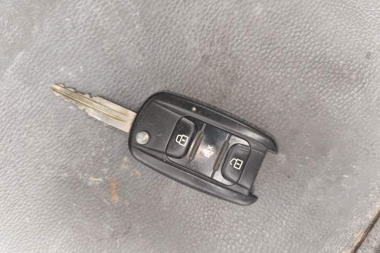Used Wuling Rongguang 2017 1.5L Extended Basic Version Vehicle Key