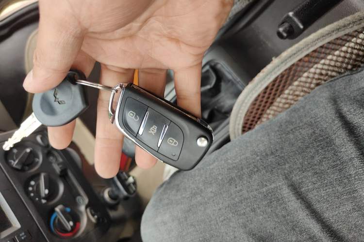 Used Wuling Rongguang 2017 1.5L Extended Basic Version Vehicle Key