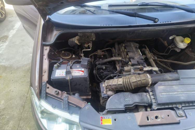 Used Wuling Rongguang  Engine Bay Right
