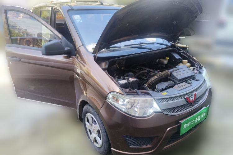 Used Wuling Rongguang  Front Right 45 Deg