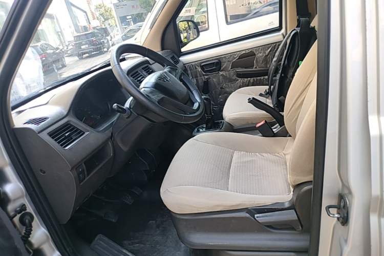 Used Wuling Rongguang  Left Front Seat