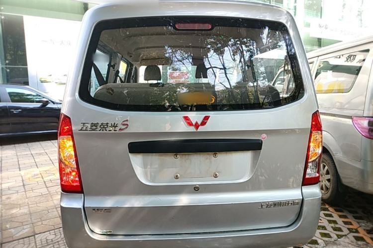 Used Wuling Rongguang  Rear