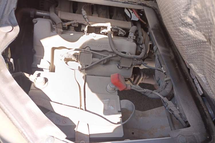 Used Wuling Rongguang  Engine Bay Left