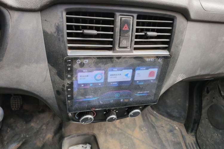 Used Wuling Rongguang 2019 1.2L S Base Model Audio And AC Panel