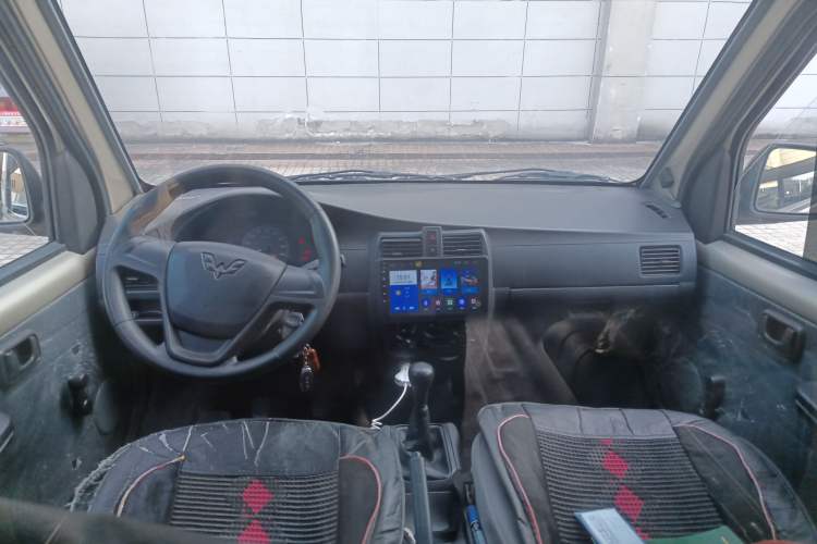 Used Wuling Rongguang 2019 1.5L Extended-Body Van Base Model with 2 Seats Center Console