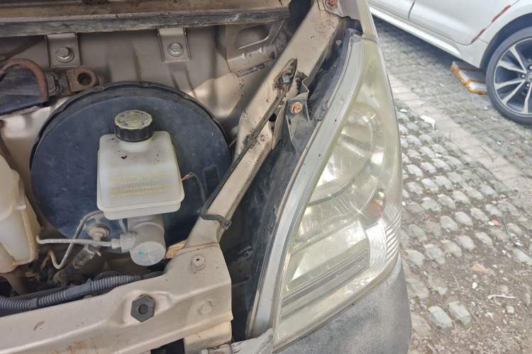 Used Wuling Rongguang 2019 1.5L Extended Basic Version Engine Bay Left