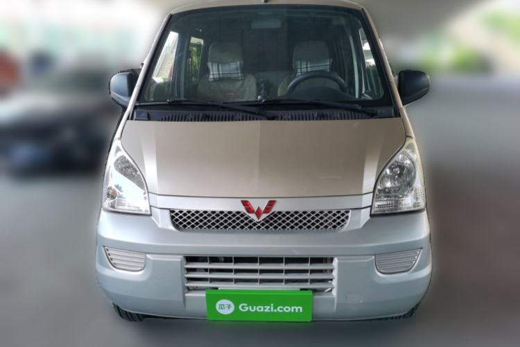 Used Wuling Rongguang 2019 1.5L Extended-Body Van Base Model with 5 Seats Front