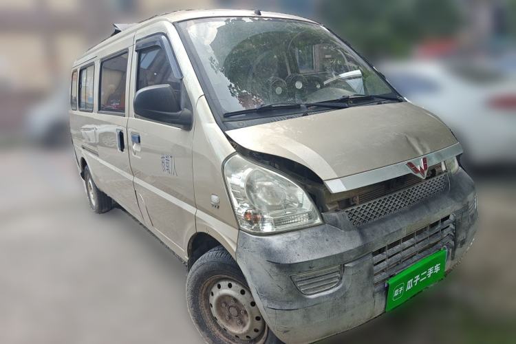 Used Wuling Rongguang 2019 1.5L Extended Basic Version Front Right 45 Deg