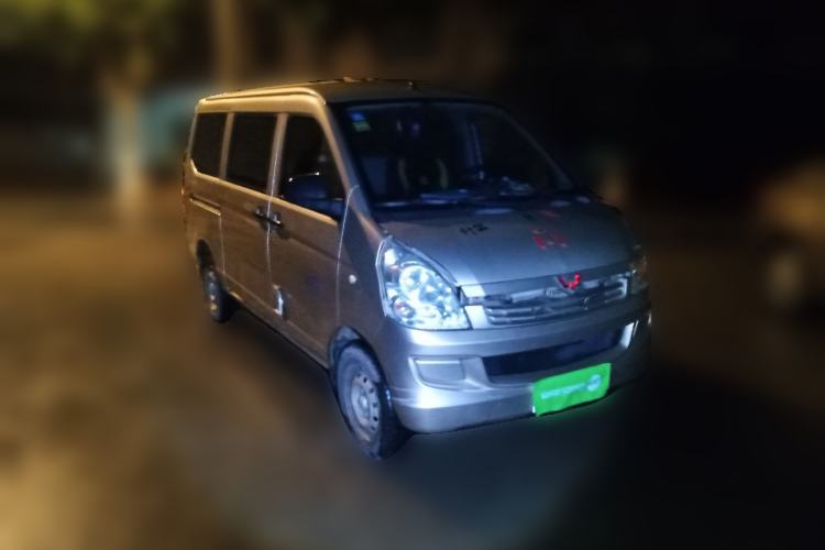 Used Wuling Rongguang 2019 1.2L S Base Model Front Right 45 Deg
