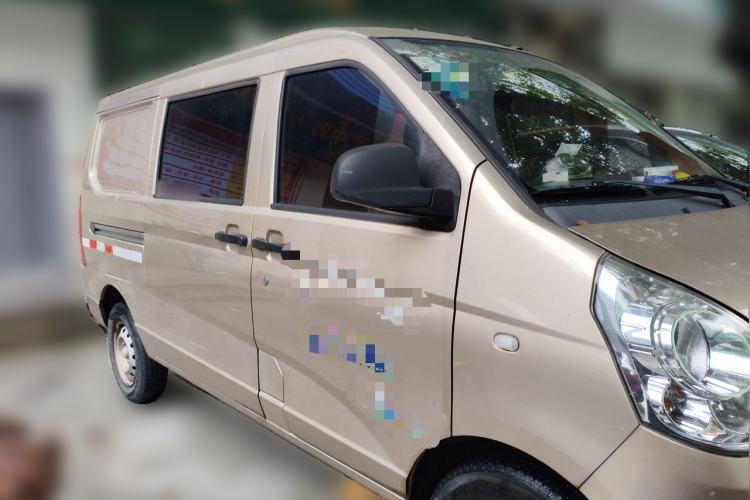 Used Wuling Rongguang 2019 1.2L S Van Standard Model with 5 Seats Front Right 45 Deg