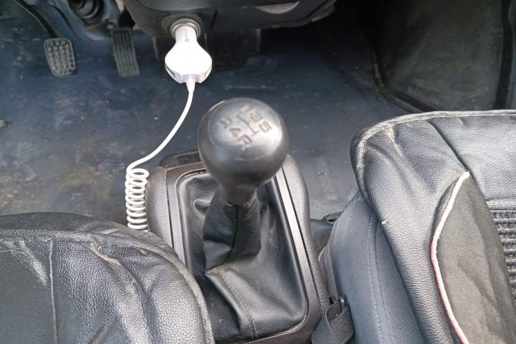 Used Wuling Rongguang 2019 1.5L Extended-Body Van Base Model with 2 Seats Gear Lever