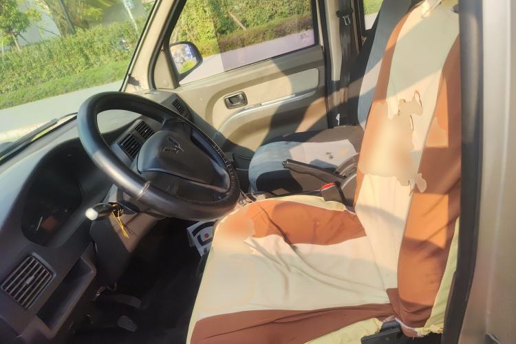 Used Wuling Rongguang 2019 1.5L S Base Version Left Front Seat