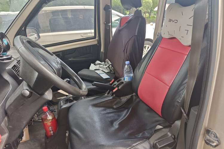 Used Wuling Rongguang 2019 1.5L Extended Basic Version Left Front Seat