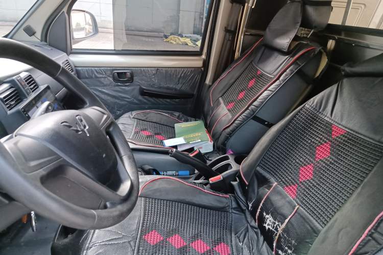 Used Wuling Rongguang 2019 1.5L Extended-Body Van Base Model with 2 Seats Left Front Seat