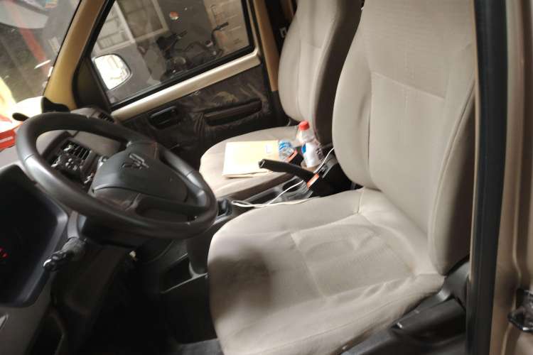 Used Wuling Rongguang 2019 1.2L S Van Standard Model with 5 Seats Left Front Seat